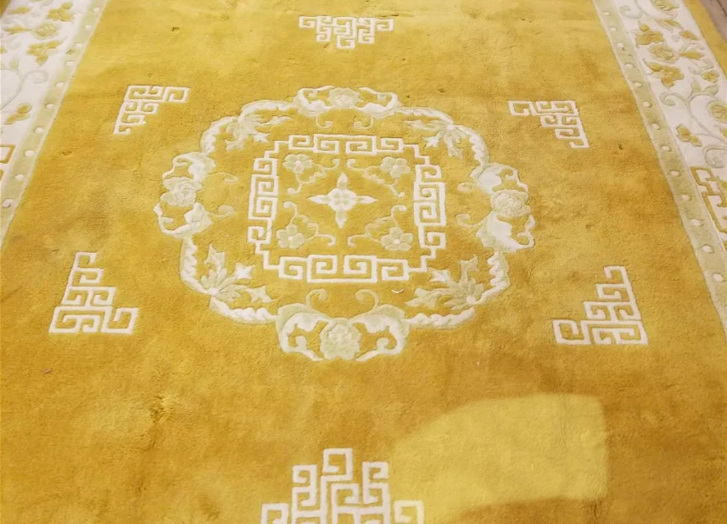 Hand knotted Chinese Wool Mid Century Room Size Rug