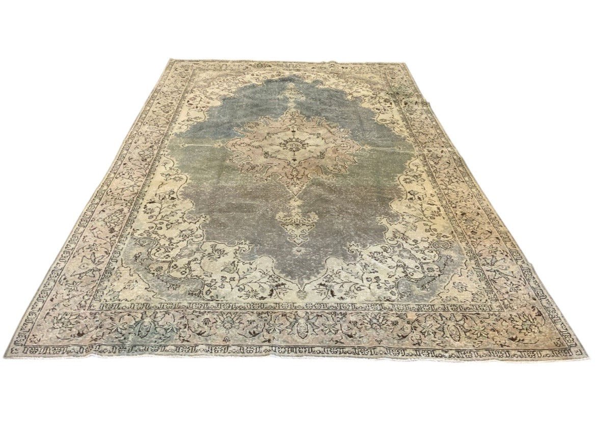 Antique & Vintage Wool Rugs – Hunt & Gather Vintage Market